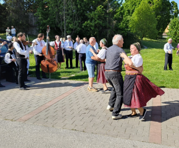 Kultúra / Stavanie mája na 1. mája