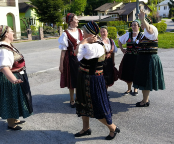 Kultúra / Stavanie mája na 1. mája